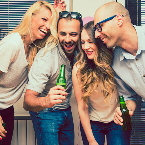 Hogyan legyél igazán jó házibuli vendég?